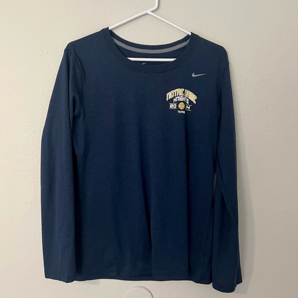 Size M Nike Long Sleeve